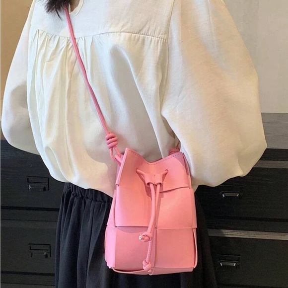 Pink Designer Style Mini Braided Bucket Bag - Picture 2 of 9